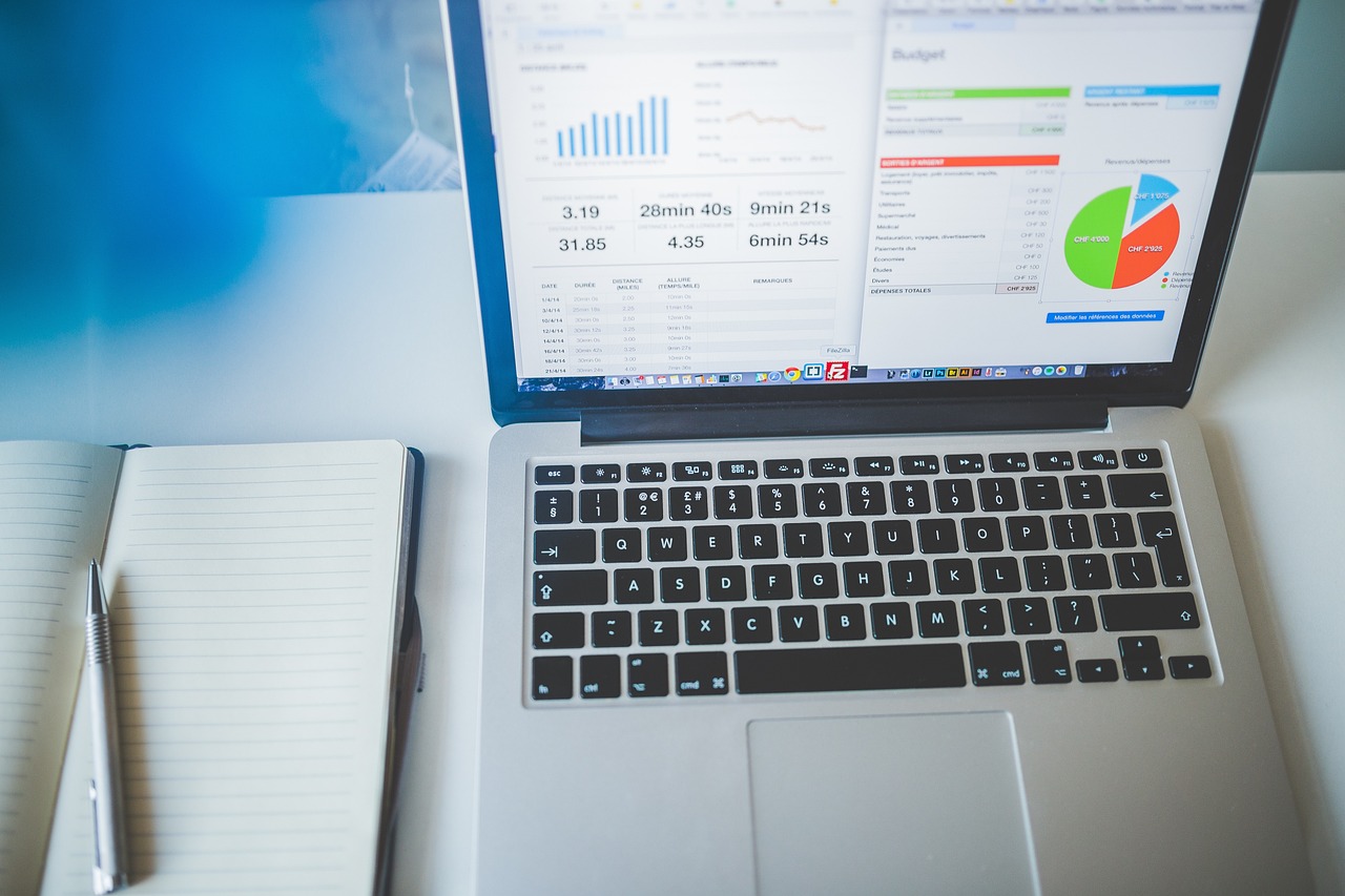 Laptop, notebook, business — Riverside Homeowners: How to Sell Your House Fast and Efficiently