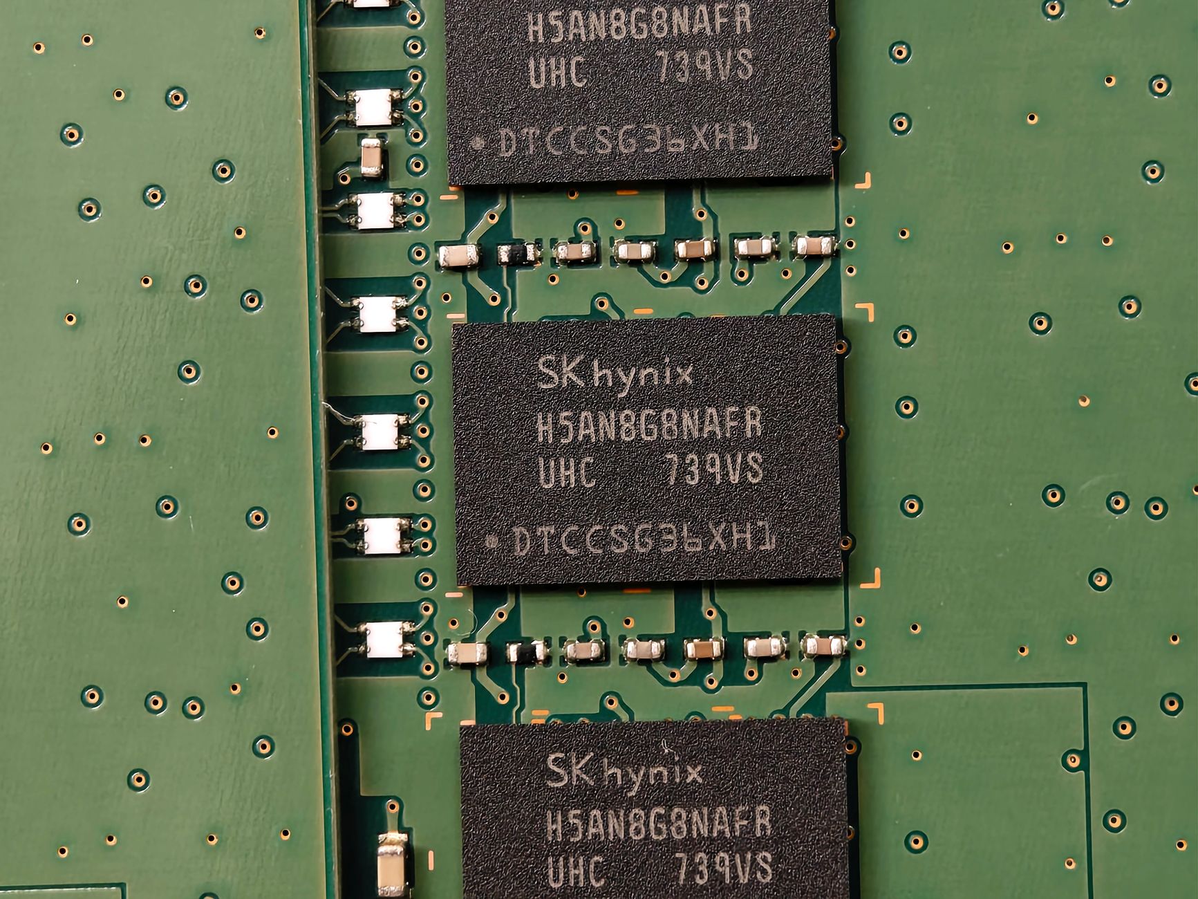 SK Hynix stock performance
